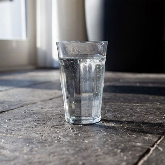 Фото Сколько в граненом стакане воды (250 и 200 мл, грамм)