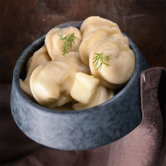 Фото Сколько нужно минут и как варить пельмени в кипящей воде после закипания?