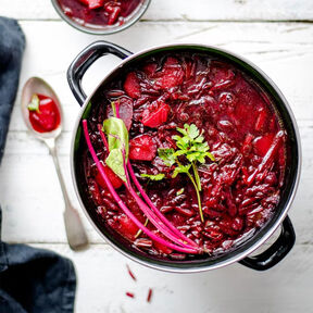 Фото украинского классического борща