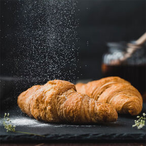 Фото Круассаны из Слоеного Теста с Шоколадом: Рецепт в Домашних Условиях в Духовке