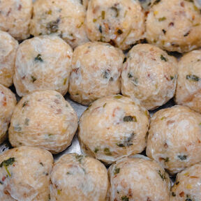 ФотоКуриные котлеты в духовке: ПП-рецепт из куриного фарша