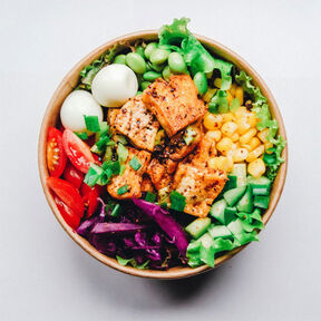 Фото Куриное филе с грецким орехом и черносливом