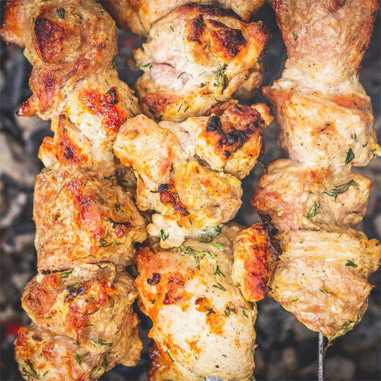 Фото простой, вкусный и быстрый шашлык из свинины с уксусом для пикника