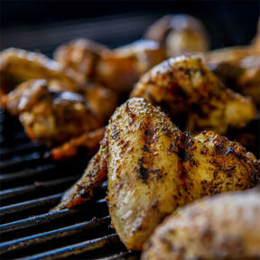 Фото самый вкусный сочный шашлык из курицы с уксусом и луком