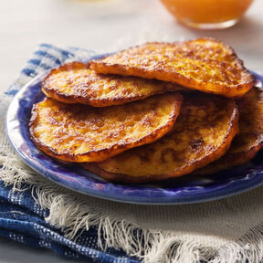 Фото Овсяные Оладьи с Яблоком и Морковью на Кефире: полезное и вкусное блюдо для здорового питания