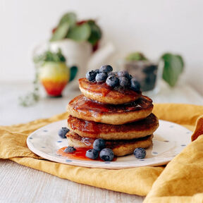 Фото оладьев на сметане с дрожжами как в детстве у бабушки