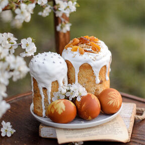 Фото Лучший пасхальный кулич на желтках с изюмом и цукатами