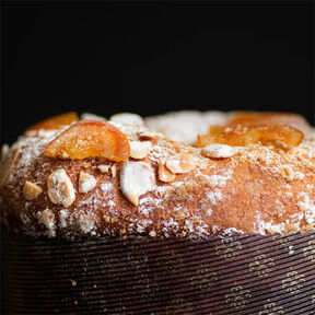 Фото Воздушный пасхальный кулич на заварном тесте в духовке