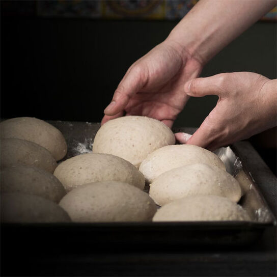 Фото дрожжевое тесто для пиццы по домашнему рецепту в домашних условиях