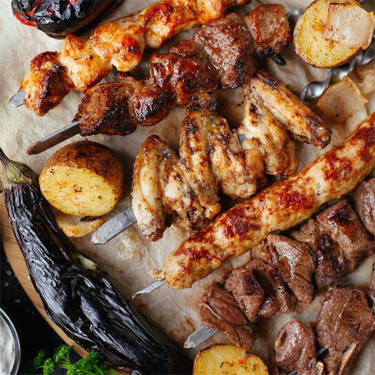 Фото как быстро, просто и вкусно замариновать мясо для шашлыка с уксусом, луком и чесноком