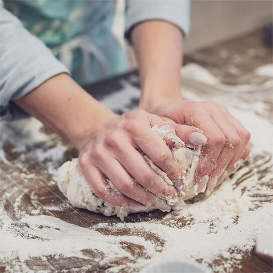 Фото дрожжевого теста из свежих дрожжей на пирожки в духовке