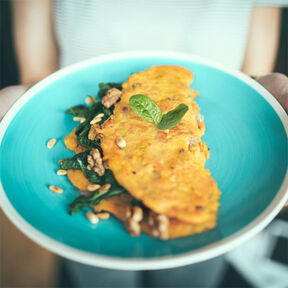 Фото Как правильно приготовить омлет, чтобы он не подгорел?